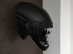 Alien Head Wall Hanger ( The Mouth Is Smaller ) 3D Printer Model