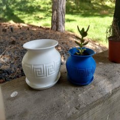 Decorated Planter W/ Built-in Saucer 3D Printer Model