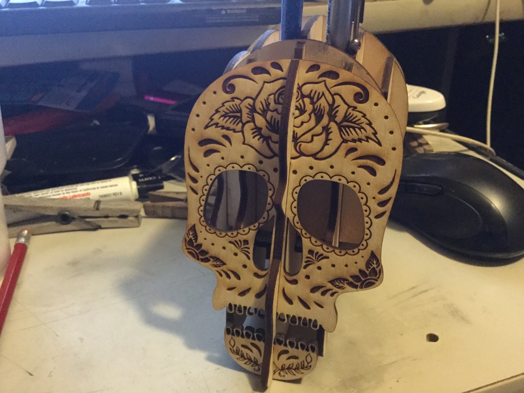 Laser Cut Skull Pen Holder Free Vector