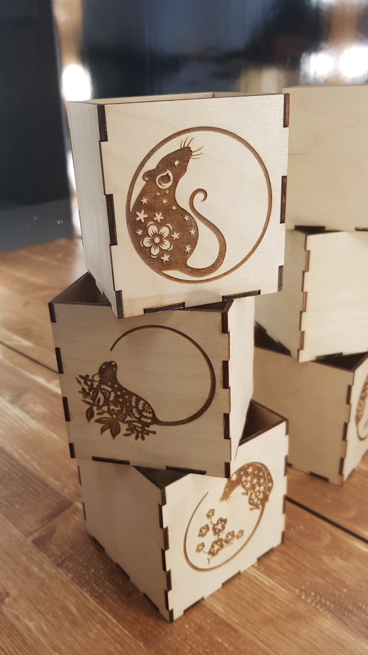 Laserowo wycinane grawerowane noworoczne ozdobne drewniane pudełka