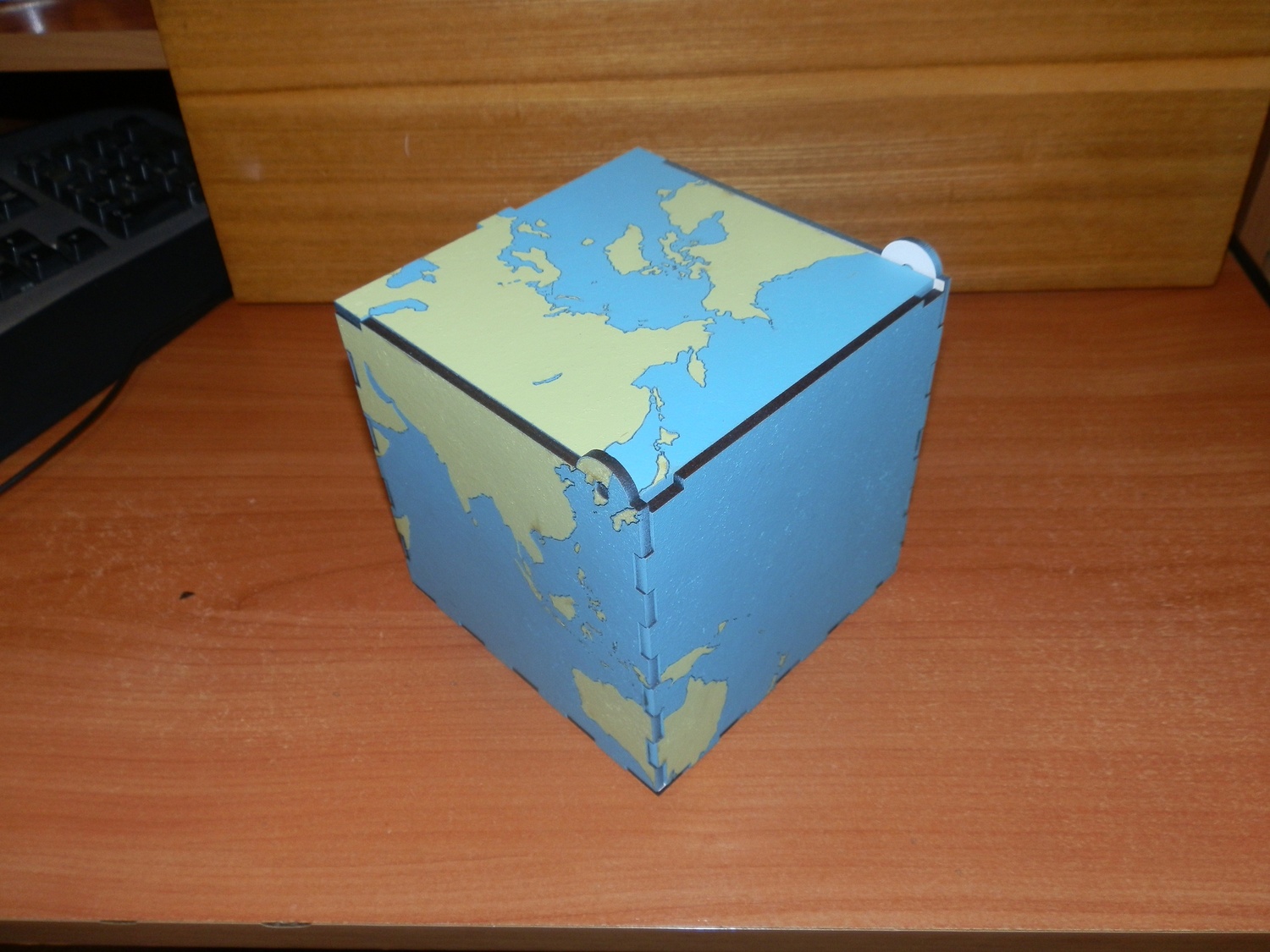 Laser Cut World Map Box DXF File