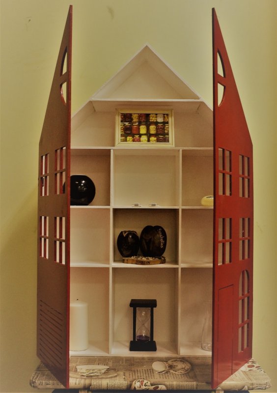 Laser Cut Doll House With Doors