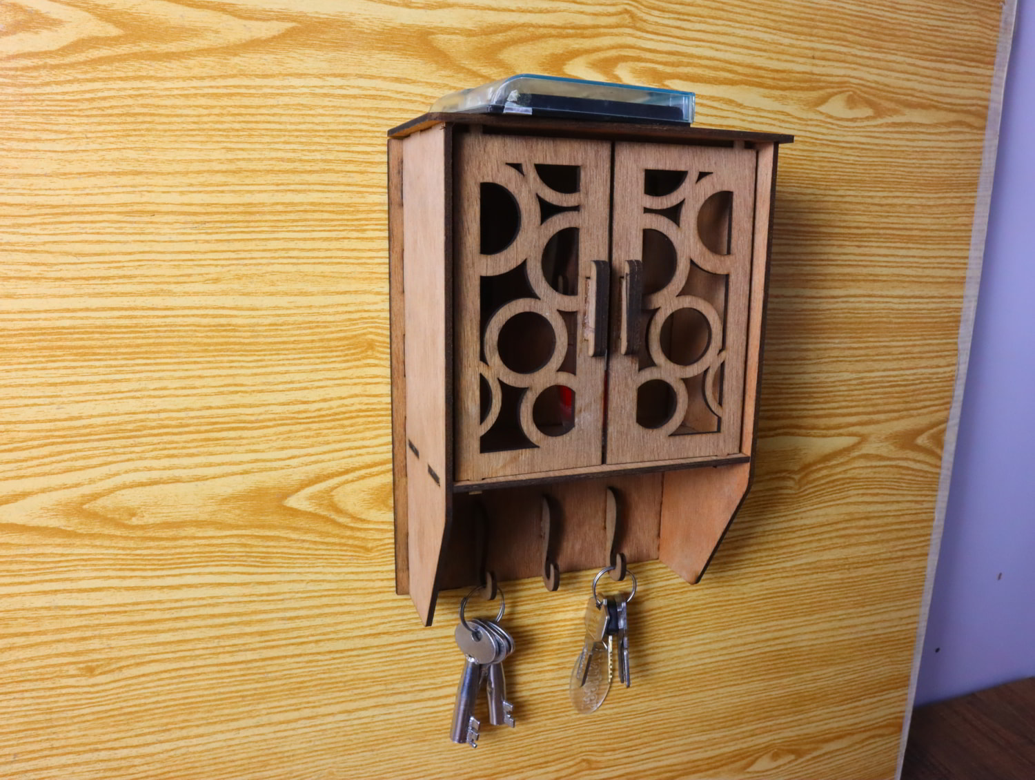 Key cabinet / Teak key cabinet / Wood key cabinet / Wall mounted