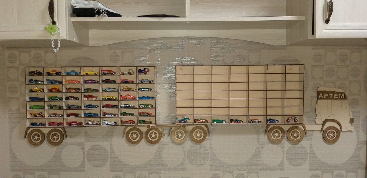 बच्चों की कारों के लिए लेजर कट खिलौना कार भंडारण ट्रक शेल्फ 3 मिमी