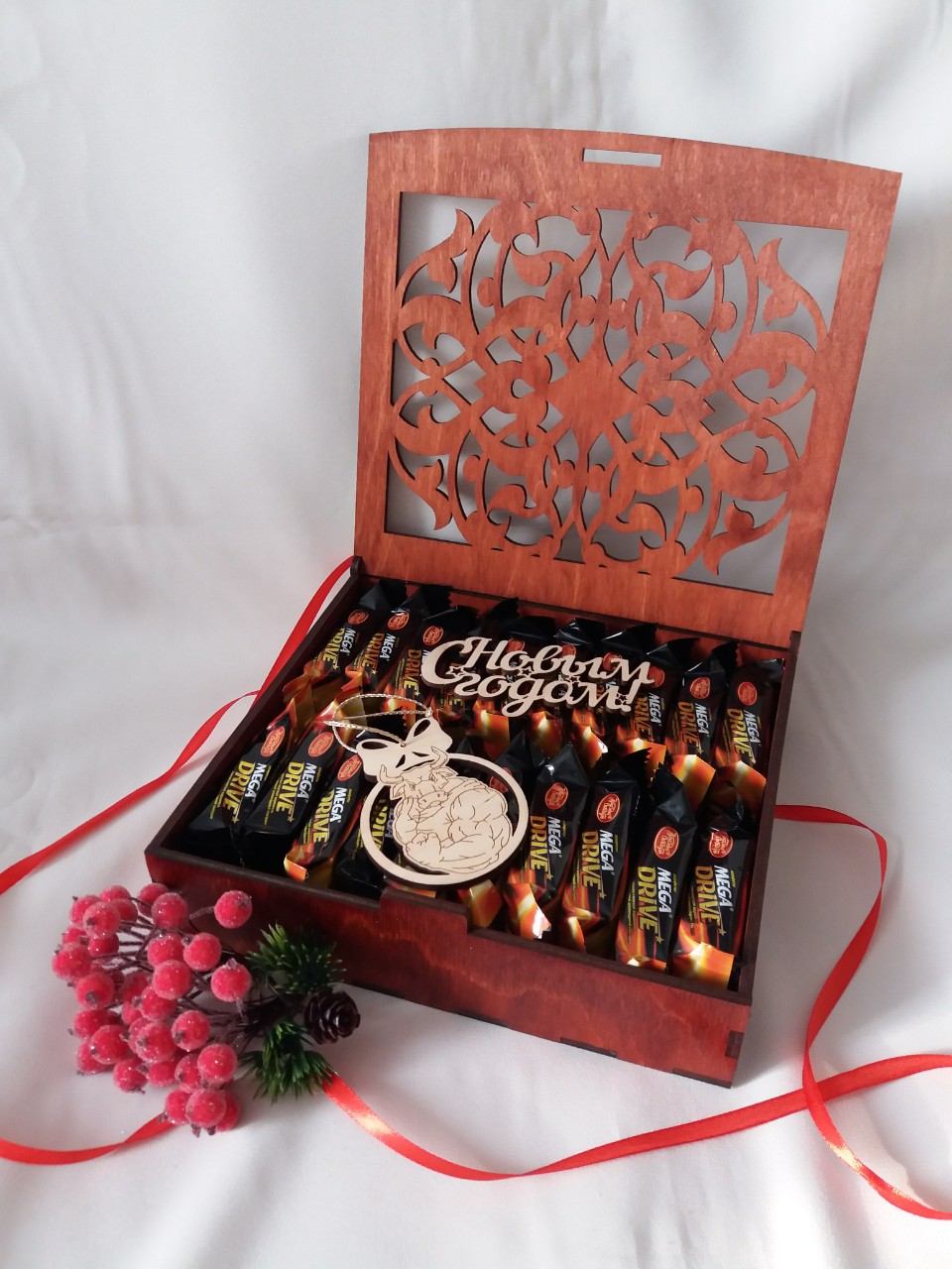Лазерная резка шоколадной подарочной коробки Candy Box Фанера 4 мм