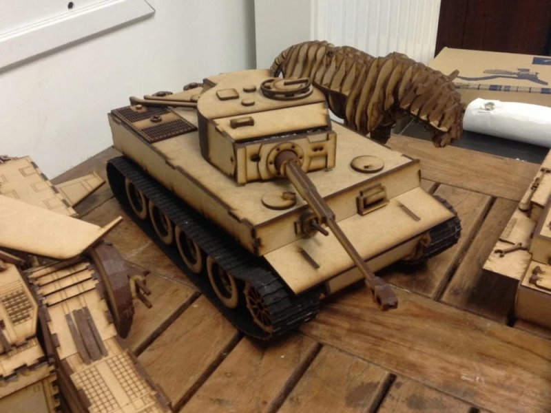 Laser Cut Tiger E Tank 3D Model SVG File