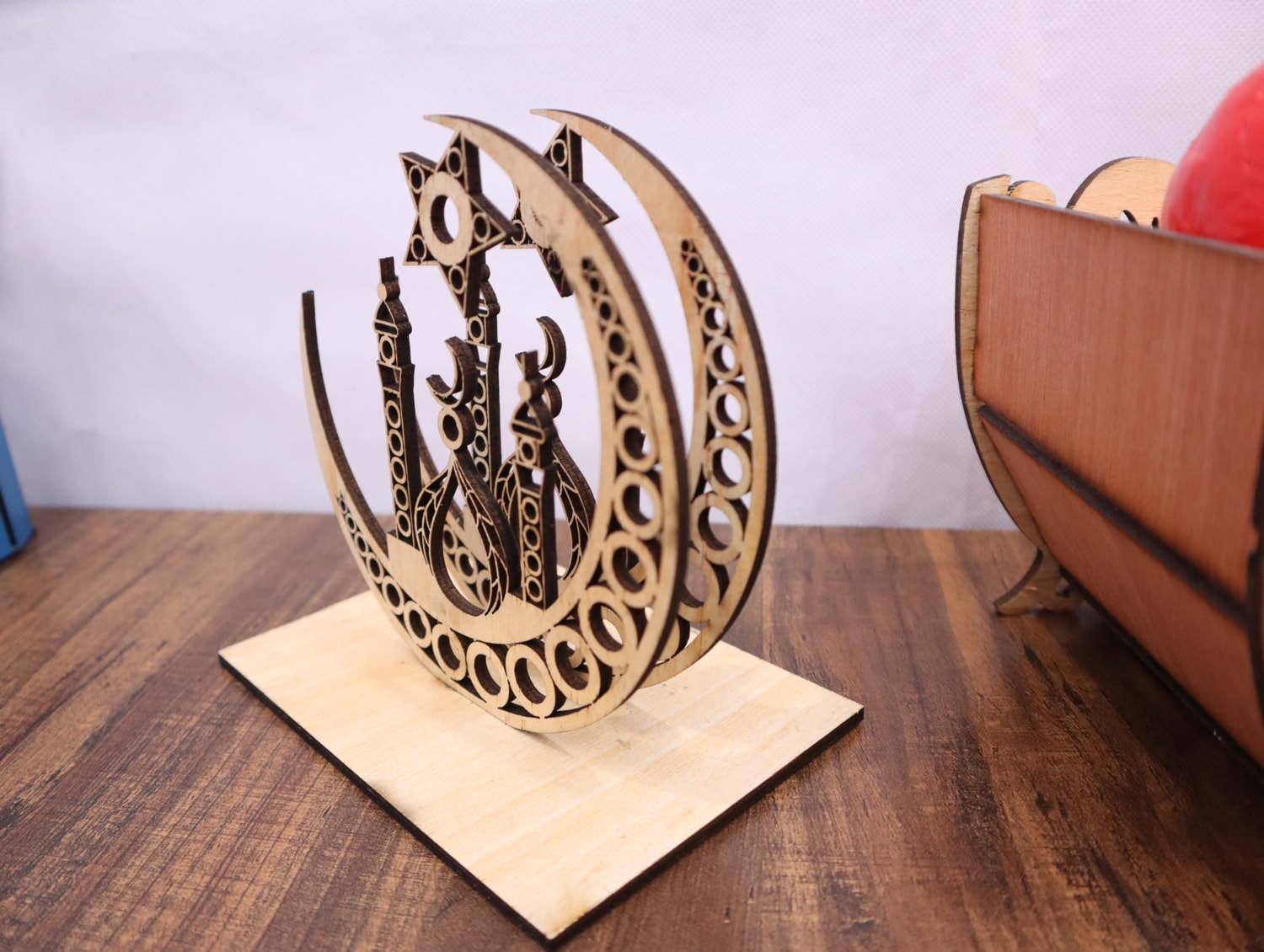 Laser Cut Crescent Napkin Holder 4mm Free Vector