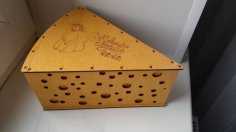 Caja con forma de queso cortada con láser con tapa
