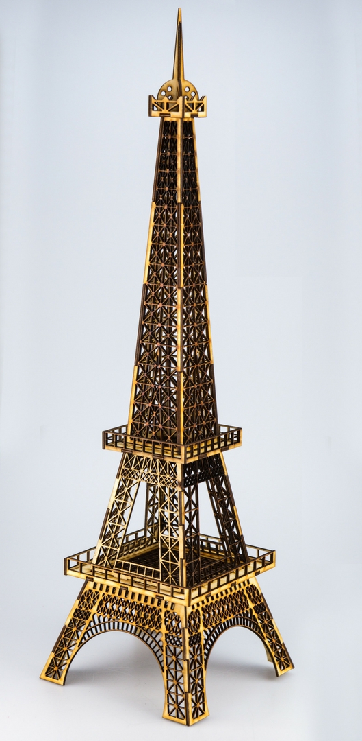 Madera contrachapada de 3 mm de la torre Eiffel cortada con láser