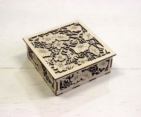 Caja de regalo tallada con corte láser Caja de regalo decorativa