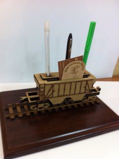 Laserowo wycinany organizer na biurko Wagon kolejowy z ziarnem