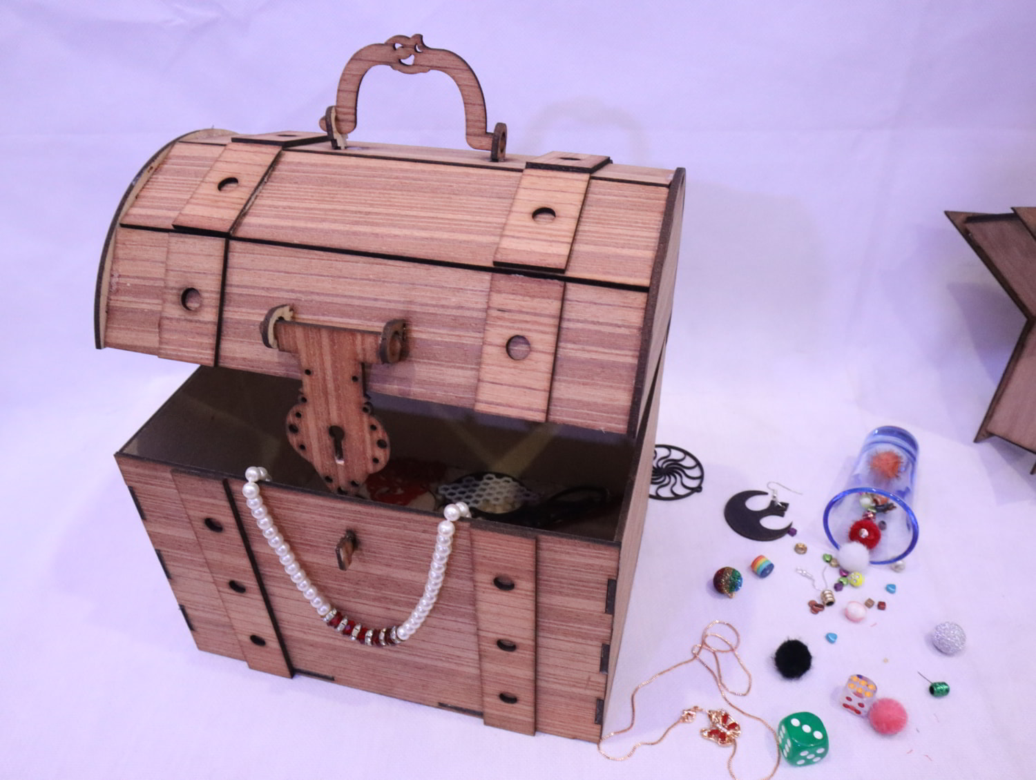 Laser Cut Wooden Treasure Chest 3mm Free Vector