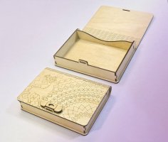 Buchbox aus lasergeschnittenem Holz mit Verschlussschablone