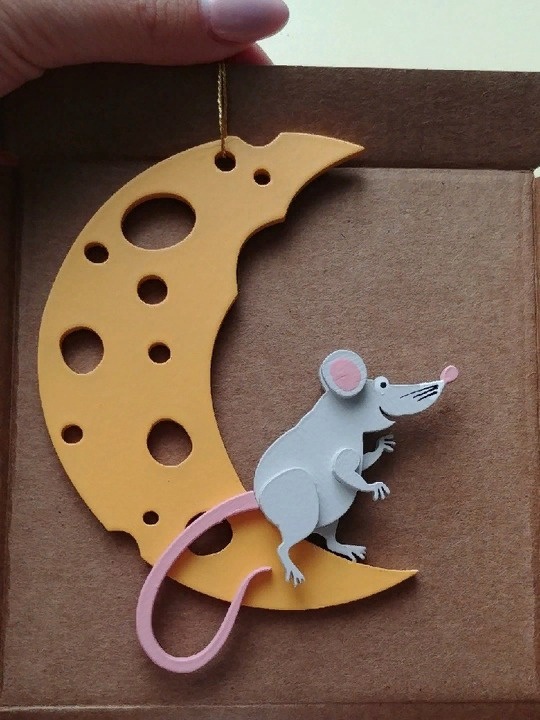 Ratón cortado con láser