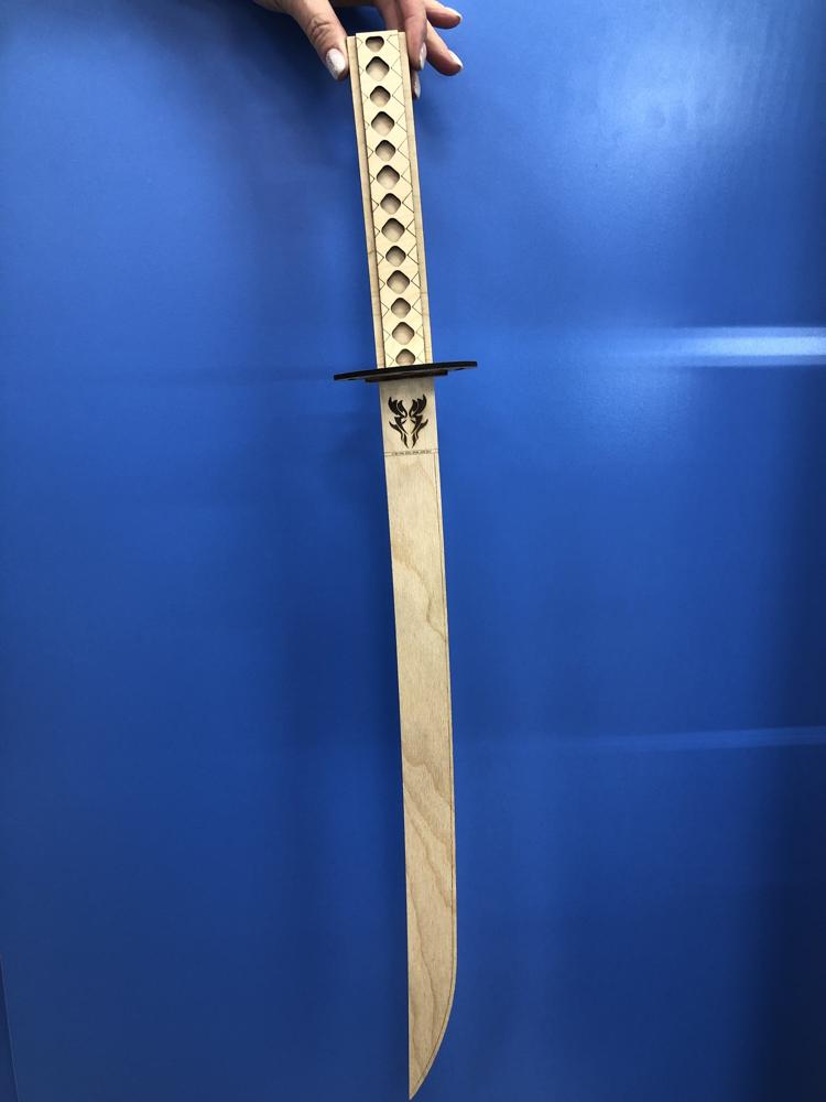 Lasergeschnittenes Katana-Schwert