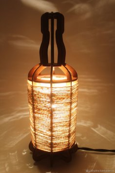 Linterna de luz nocturna de mesa de madera contrachapada cortada con láser de 3 mm