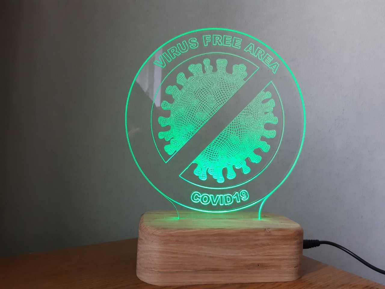 Lampe acrylique de signe de zone libre de coronavirus découpée au laser
