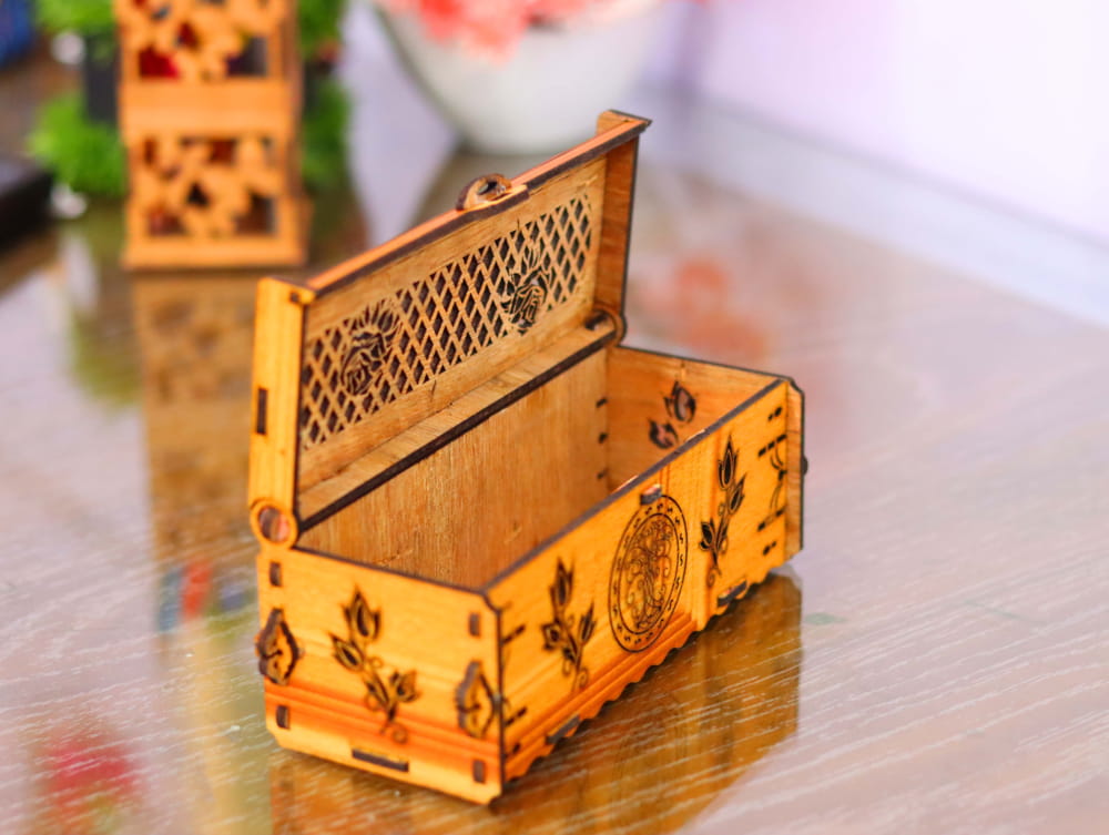 Laser Cut Decorative Wood Gift Box With Lid Free Vector