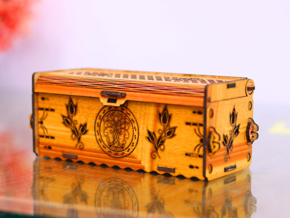 Laser Cut Decorative Wood Gift Box With Lid Free Vector