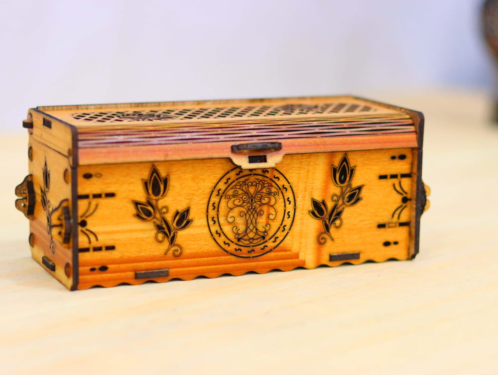 Laser Cut Decorative Wood Gift Box With Lid Free Vector