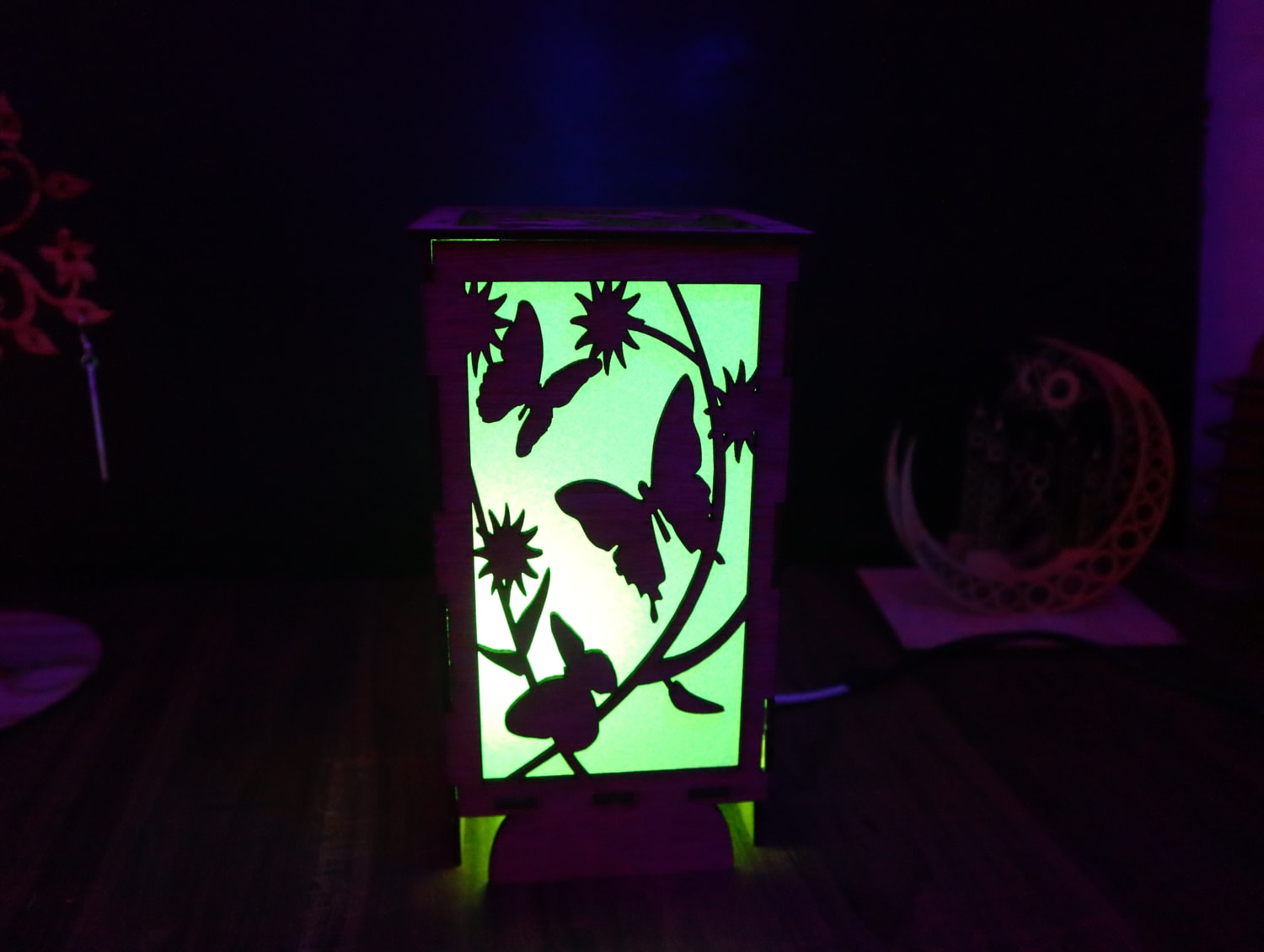 Laser Cut Wooden Shadow Box Night Lamp 3mm Free Vector