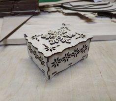 Modello di scatola di fiocchi di neve tagliati al laser Scatola di bomboniere di fiocchi di neve con decorazioni in legno