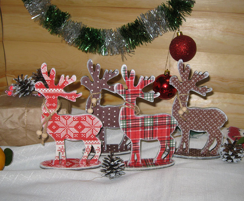 Decoración navideña de ciervos de madera contrachapada cortada con láser