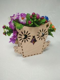 Caja de flores con forma de búho cortada con láser