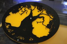 Лазерная резка акриловых настенных часов с изображением дерева