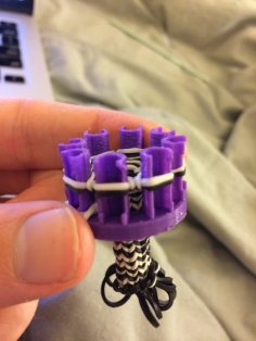 Customizable Rubber Band Loom Fishtail Maker 3D Printer Model