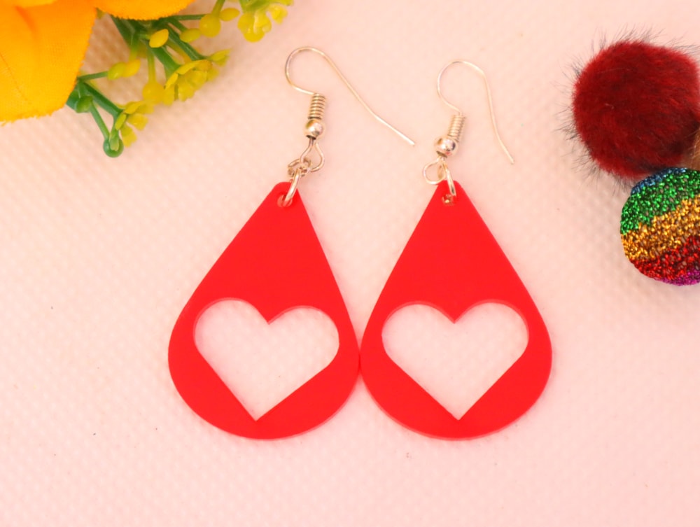 Laser Cut Teardrop Heart Dangle Earrings DXF File