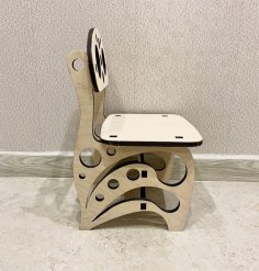 Krzesło dla dzieci wycinane laserowo