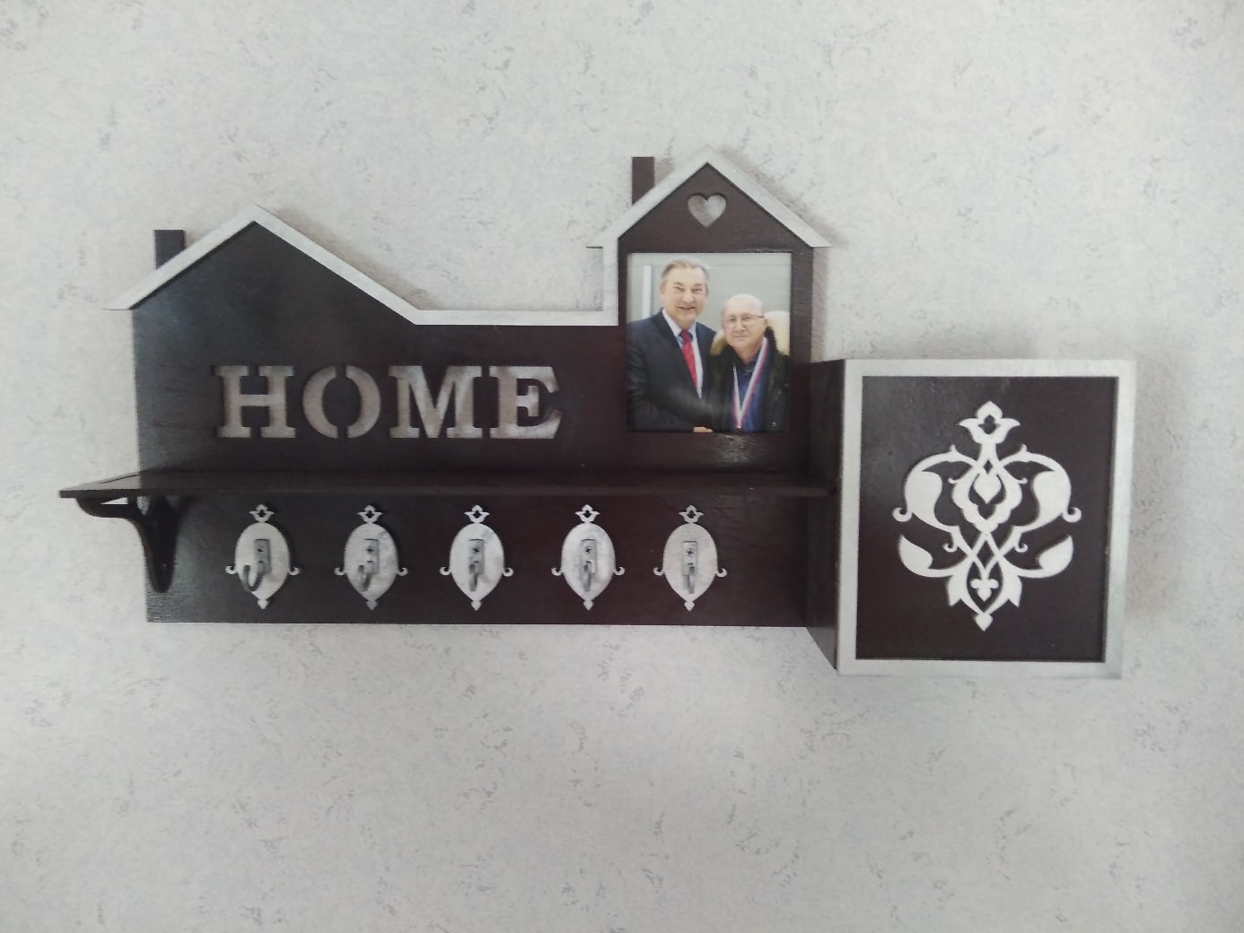 Laser Cut Key Hanger With Photo Frame Free Vector