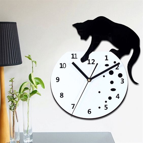 Reloj de pared de gato travieso cortado con láser