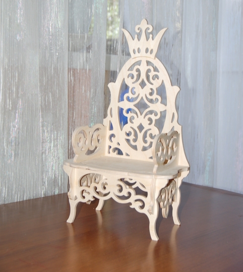 Laserowo wycinany Royal Doll Throne Miniaturowy domek dla lalek Tron Barbie Chair 12mm