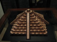 Modelo de Pirâmide de Corte a Laser