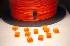 1.75mm Filament Clip – Universal (styled After 3D Solutech Filament Clips) 3D Printer Model