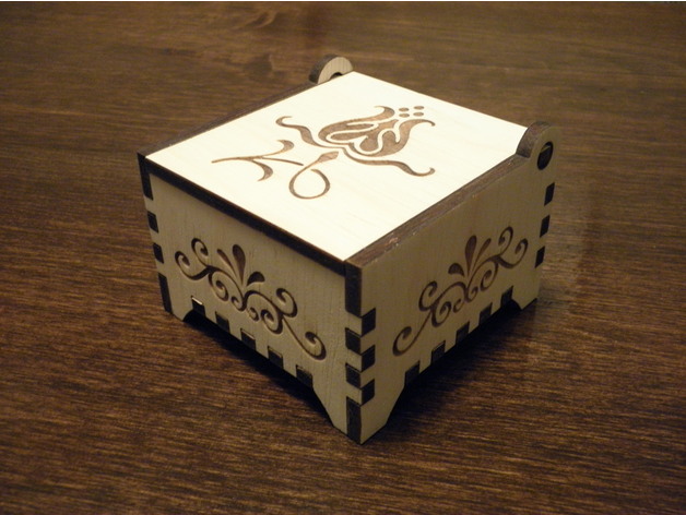صندوق حلية خشبي صغير مقطوع بالليزر
