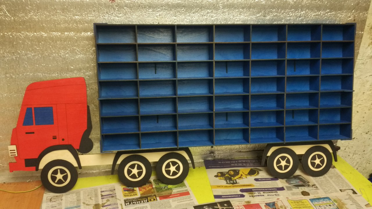 लेजर कट खिलौना कार शेल्फ दीवार खिलौना कार भंडारण आयोजक ट्रक 3 मिमी