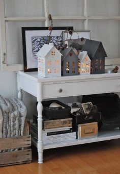 Casa de linterna en miniatura cortada con láser