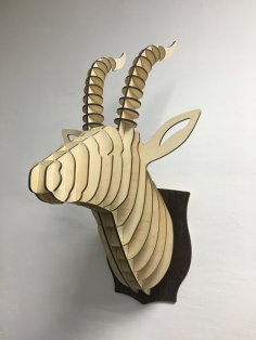 Décoration murale tête d'antilope découpée au laser