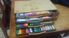 लेजर कट लकड़ी के पेंसिल बॉक्स