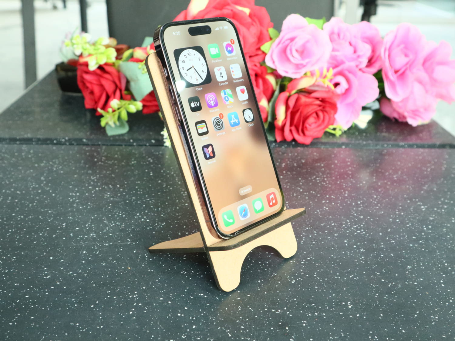 Laser Cut Wooden iPhone Stand Free Vector