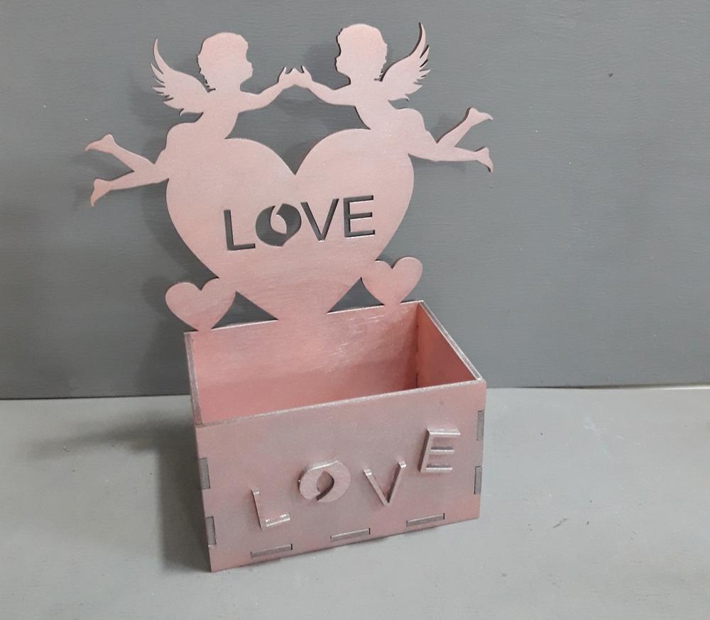 Boîte découpée au laser avec des anges Love Heart