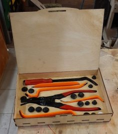 लेजर कट लकड़ी के उपकरण भंडारण बॉक्स