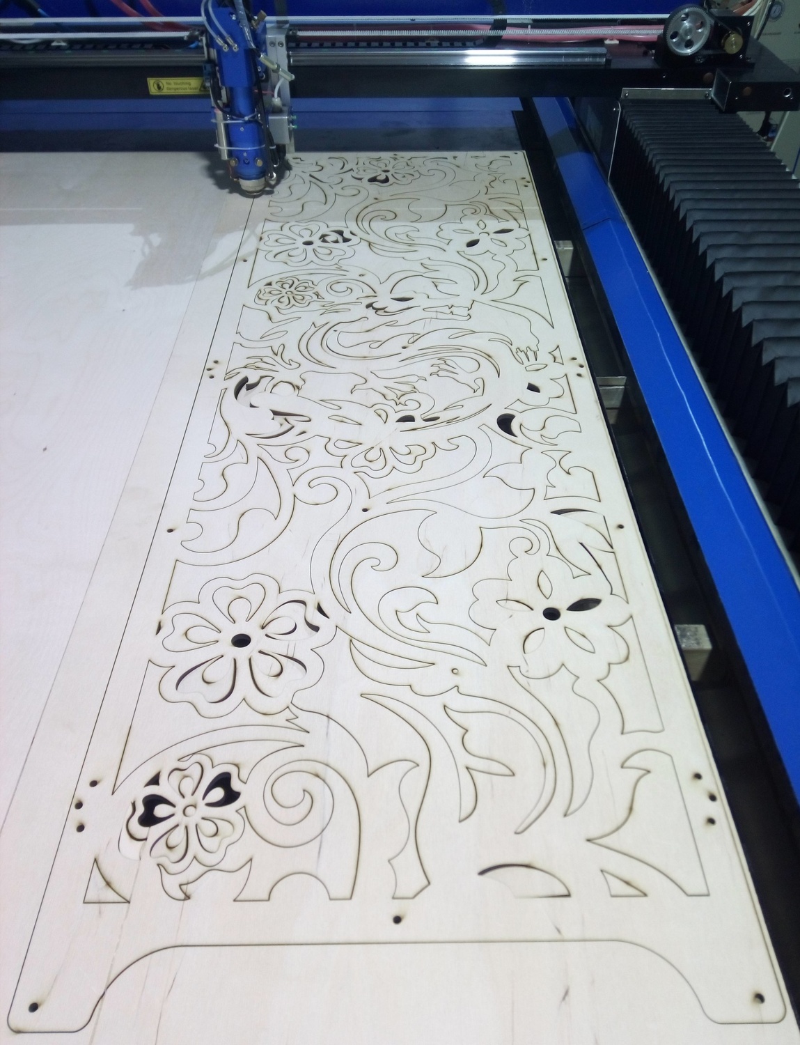 Laser Cut Decorative Screen 6mm Plywood 475x1475mm DXF File