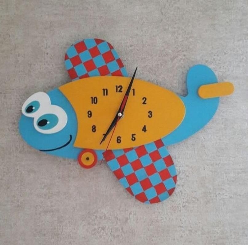 ساعة حائط على شكل سمكة لطيفة بالليزر