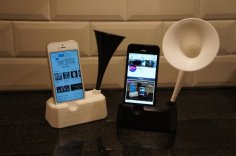 Iphone 4, 4S, 5 And 5S Stand With Speaker / Horn 3D Printer Model