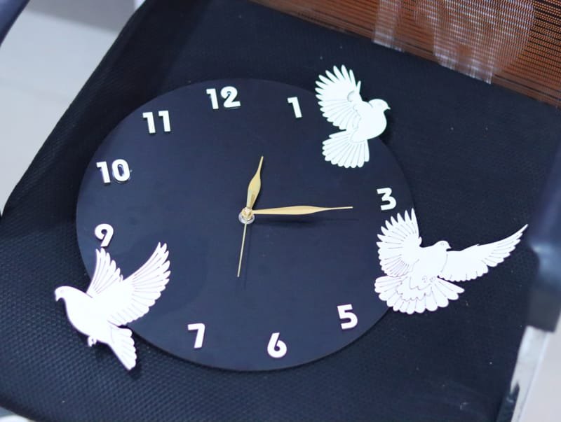 Laser Cut Flying Birds Wall Clock Room Decor