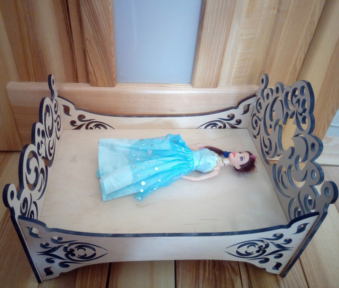 Lazer Kesim Ahşap Barbie Bebek Yatağı